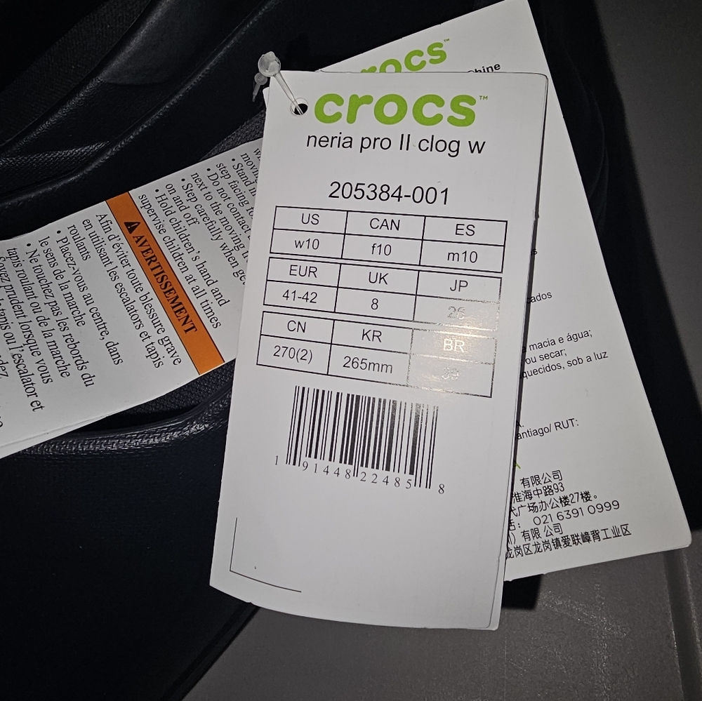 Crocs - Picture 9 of 10